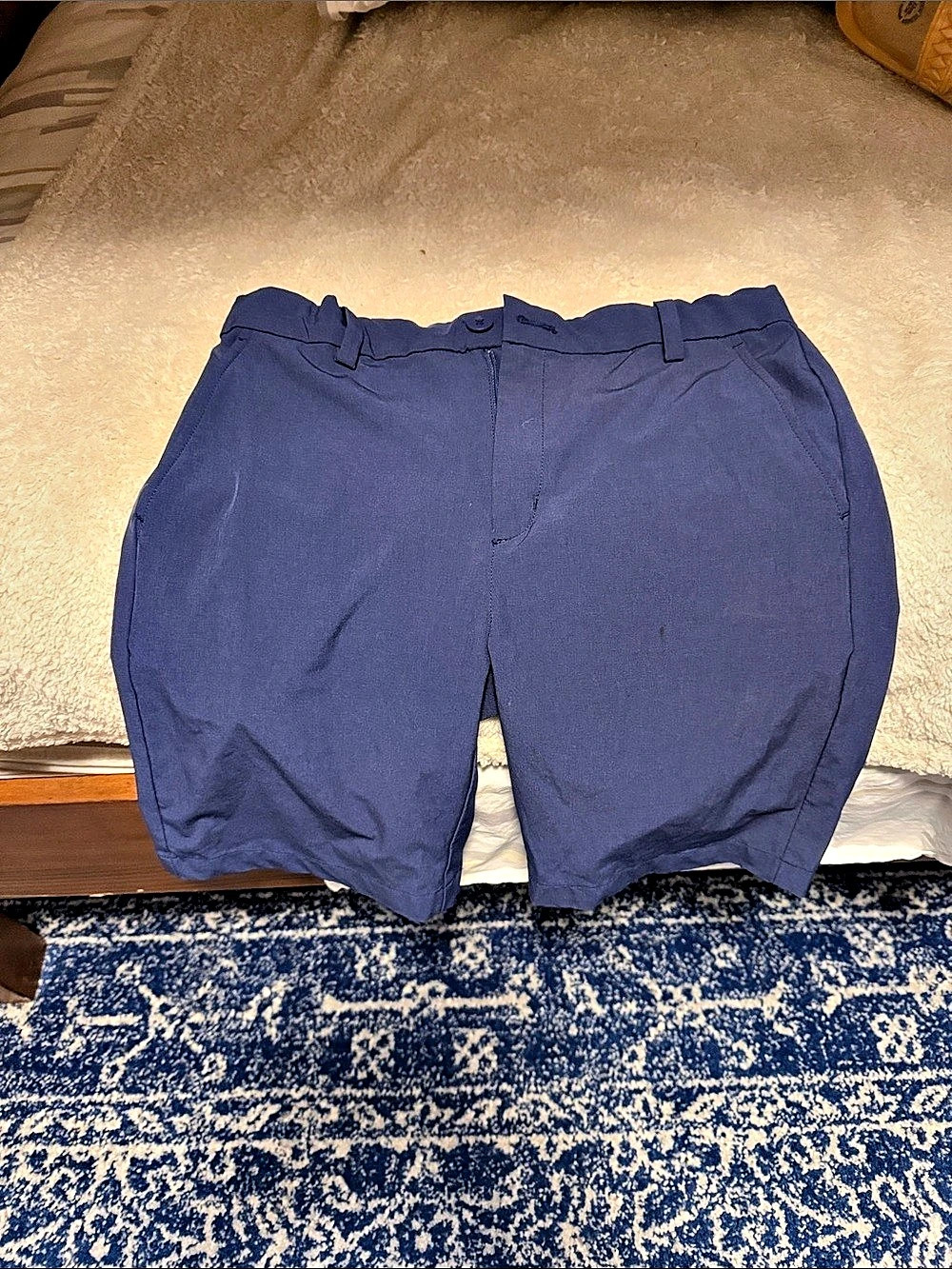 Vineyard Vines Performance Shorts Blue Size 16 Like New